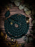 Bild in Galerie-Betrachter laden, Luxus Leine für Hunde aus Premium Paracord.