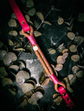 Bild in Galerie-Betrachter laden, Premium dog collar with leather strap in pink.