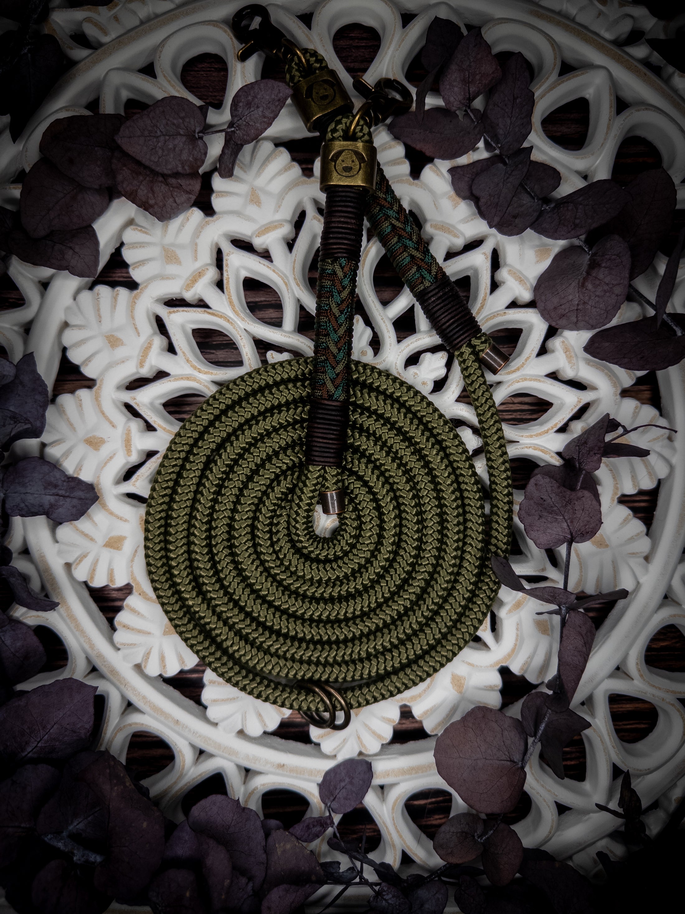 BOHO ESSENCE LEASH (DARK)