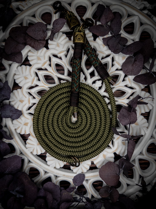 BOHO ESSENCE LEASH (DARK)